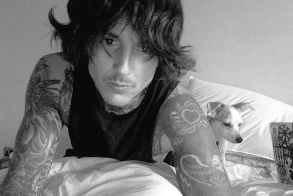 DANlSTRANGE's tweet image. Quién para amigar. Tomaré sus corazones (&amp;lt;3) como un yo.