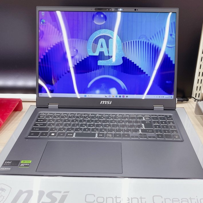 ap_minamifuku's tweet photo. 【MSIノートPC情報】
アプライド博多店を覗いたら、、、これありました!
最新MSIゲーミングPC
新CPUの #Ultra7 搭載、32GB、SSD1TBモデル!
グラフィックボードはRTX4060!
アプライド南福岡店でも、販売可能ですのでご注文お待ちしております😄😄😄
#アプライド #MSI #MSIゲーミングPC