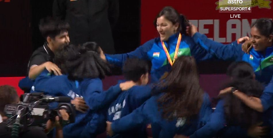 SportsArena1234's tweet image. FROM UNDERDOGS TO CHAMPIONS: INDIAN WOMENS TEAM SCRIPTS A HISTORIC WIN IN UNFORSEEN TOURNAMTENT GLORY

Indian Womens team are crowned as Asian Team Championships

🇮🇳 defeated 🇹🇭 by 3-2 in finals of #BATC 

First ever gold for India at Continental championships.

Congratulations