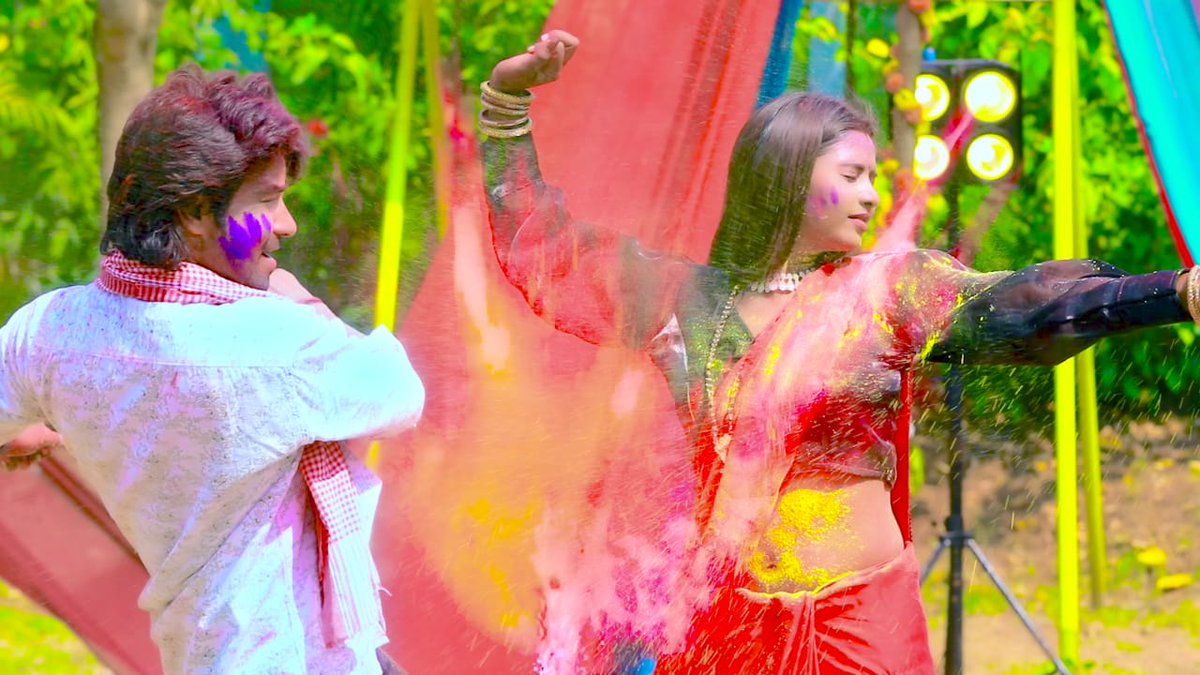 surajkshah's tweet photo. Holi song
#surajkshah https://t.co/WKLbxauPS9