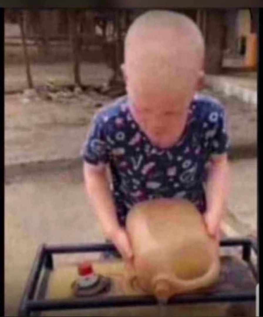 _BTG1_'s tweet photo. This country don tire me oo 😅
#தமிழகவெற்றிக்கழகம் #instagramdown #NBAAllStar #DancaComAsEstrelas #NBAAllStar2024 #우리의_영원한막내_스무살됐소 #BoycottJohnLewis #tommytiernanshow https://t.co/ZcYjs63CeD