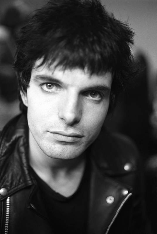 GeorgiosMasman2's tweet photo. 'If it’s something that comes from your heart – you can do whatever you want do to!'
#HappyBirthday to the founding member of @thedamned & the #LordsOfNewChurch #BrianJames (born Brian Robertson). https://t.co/zAprMt67u4