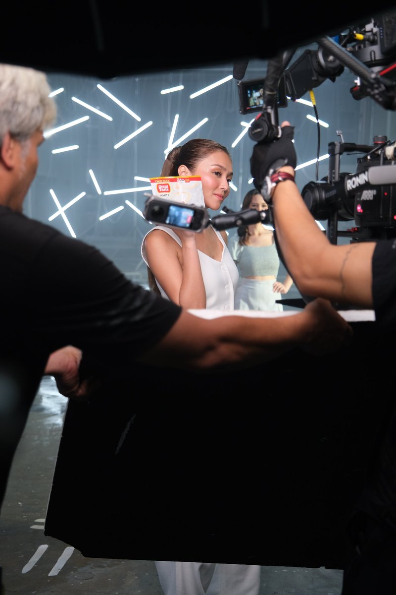 Johnvalle20's tweet photo. #KathrynBernardo x #GreatTaste 
Congratulations!!🤍 https://t.co/rbeXqWXjEf