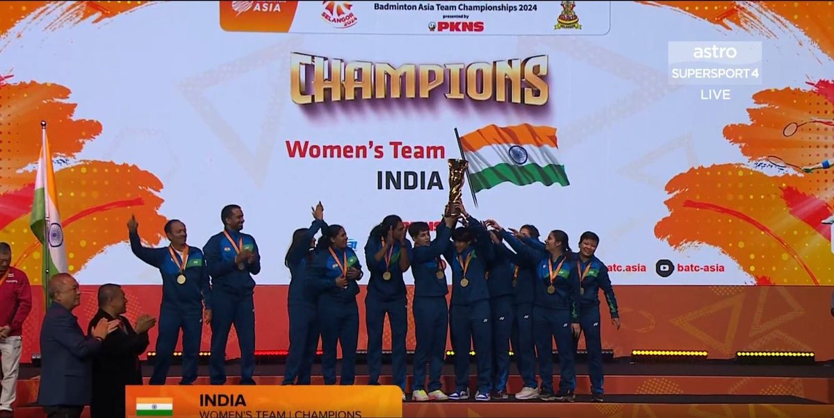 MeghUpdates's tweet photo. Indian women's badminton team makes history by winning gold at the Asian Team Championships. 

Congratulations champs 👍🇮🇳 https://t.co/4L48XvMBAj