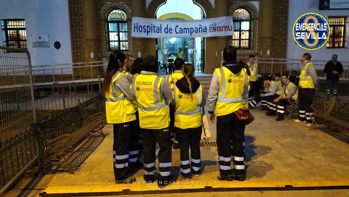 EmergenciasSev's tweet image. Desde el Organo Conjunto #UCO activado en el Centro de Control de @PoliciaSevilla se coordinan todos los efectivos que participan en la #ZurichMaratonSevilla24 
@PoliciaSevilla @policia #ProtecciónCivil #Cecop @IMDSevilla @grupo_samu @Trafico_Sevilla 
En breve comienza la prueba…