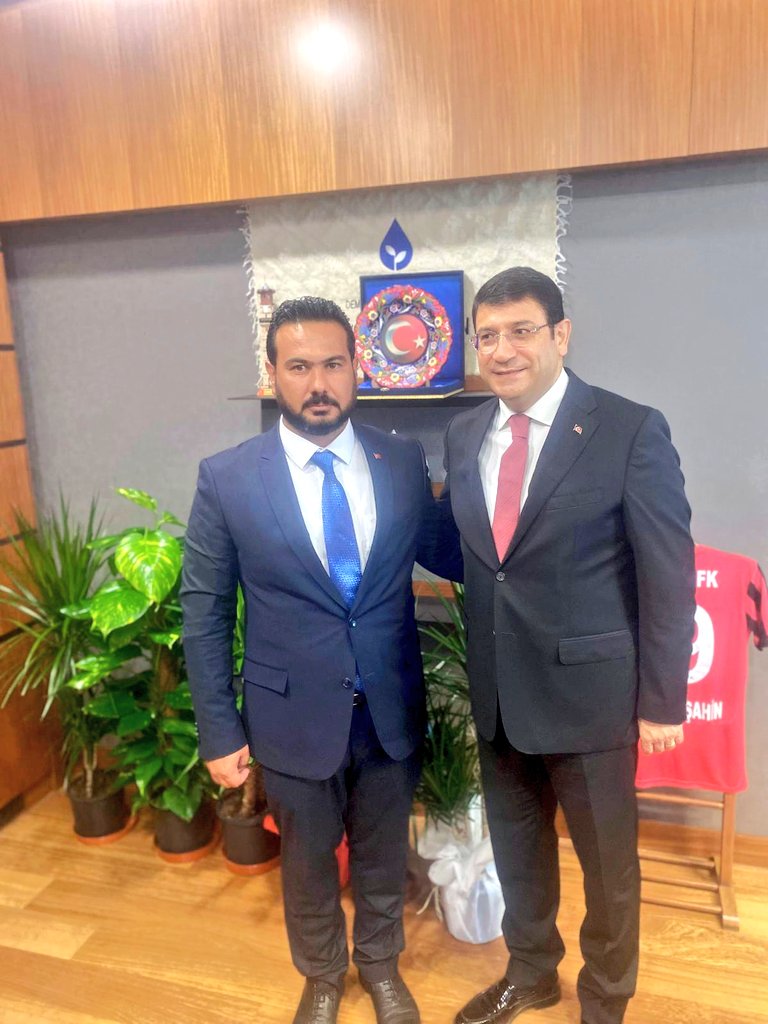 Genel başkan yardımcımız parti sözcümüz  Ankara milletvekili <a href="/avidrissahin/">Av. İdris Şahin</a> başkanımla İstanbul Deva belediyeciliği ile tanışacak.Yolunuz açık olsun başkanım 🇹🇷