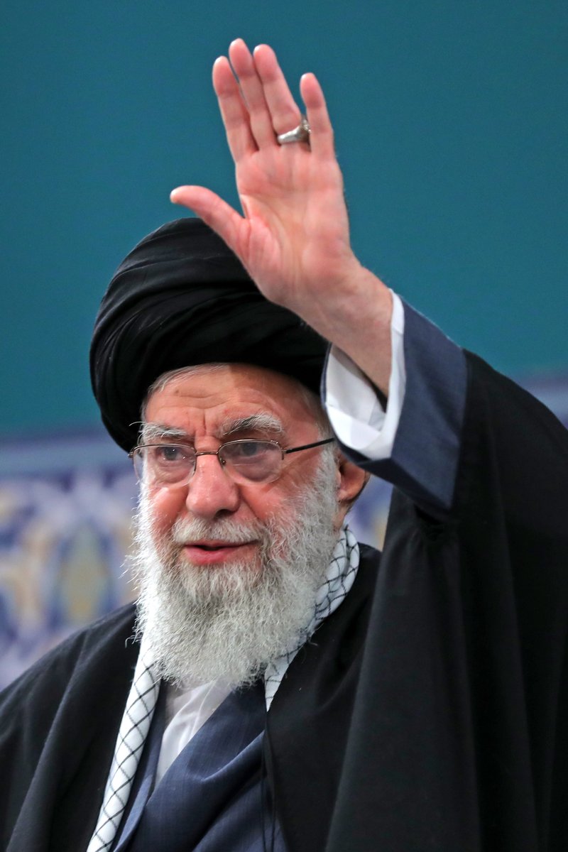 Khamenei_fra tweet picture