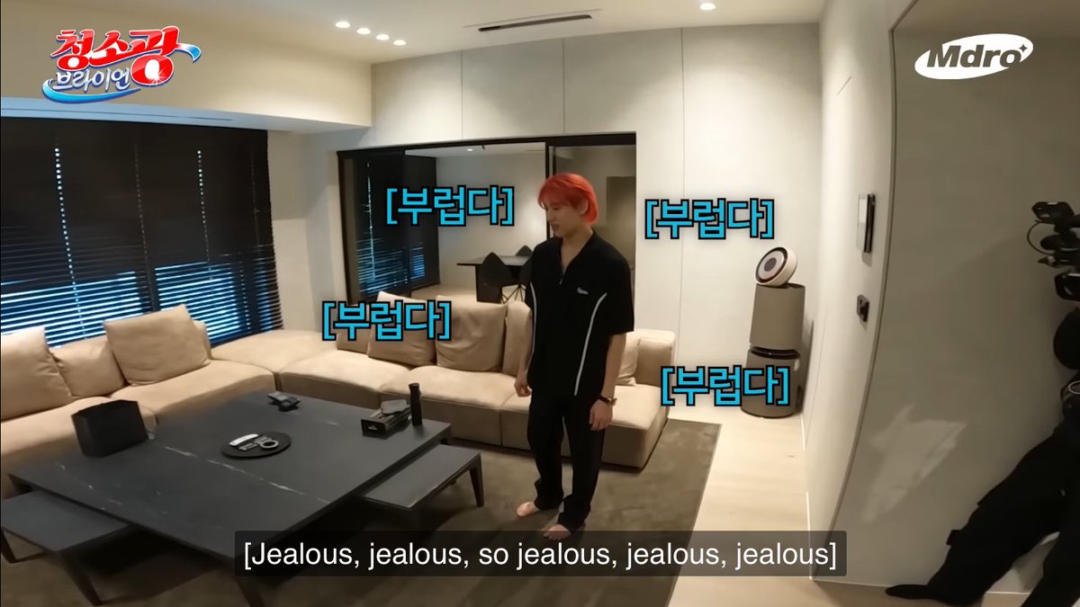 cyjprint's tweet image. Then:
🐍 But there is already dust inside, shouldn't you just give it to me then?
🐍 [Jealous, jealous, so jealous, jealous, jealous]
🐍 But since I used it, can't you just give it to me?

Now:
🐍 Since a lot of people were curious, I got it🤭 Thank you @.dyson_kr 

#BamBam #뱀뱀