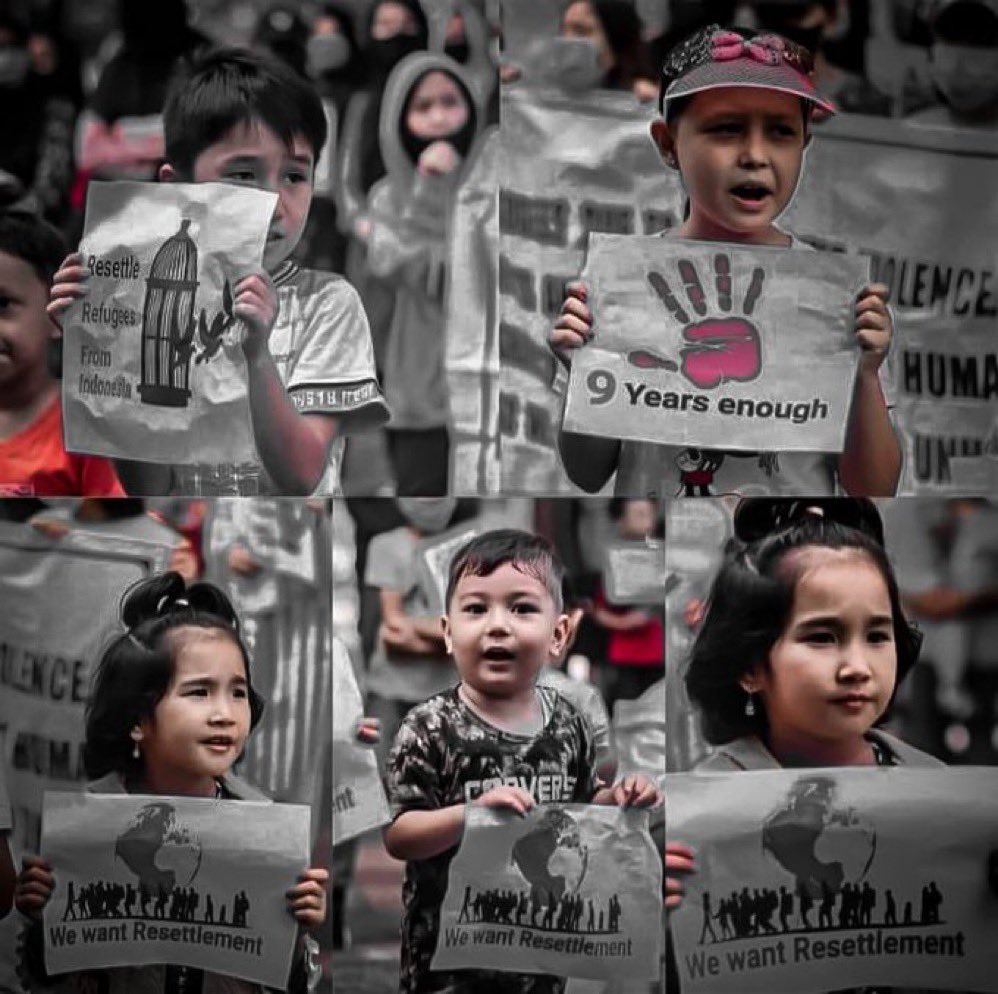 Every country and everyone knows how bad situation refugees are in!
Please help them escape this horrible situation!
#End12YearsInLimbo_Indonesia