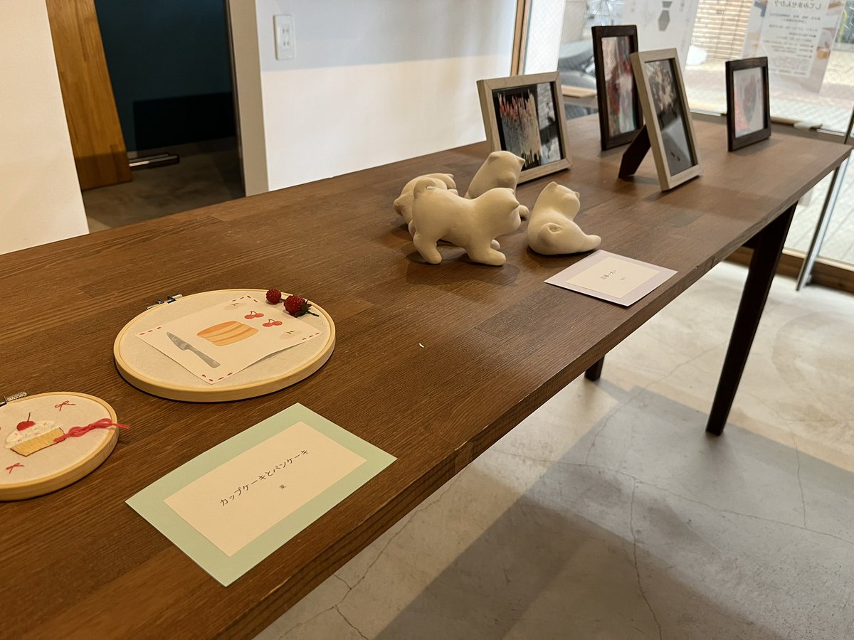 ypu_scc's tweet photo. 改めて、「こっこのたまご展」無事終了いたしました！
見にきて下さった方々やスペースを貸し出して下さったスペース8046さんには深く感謝申し上げます✨️
本日はありがとうございました！ https://t.co/Av7qsztXsZ