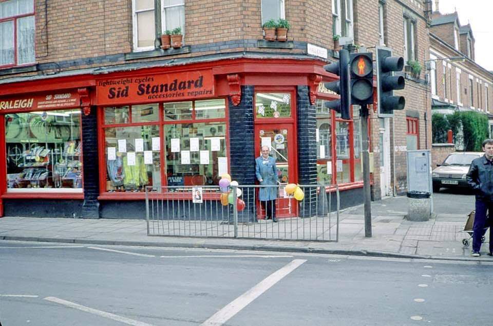 jingclarke's tweet photo. @ronmanagernottm Ng9- my dad Sid Standard outside his bike shop, Chilwell Road Beeston https://t.co/2BShQwoVFo