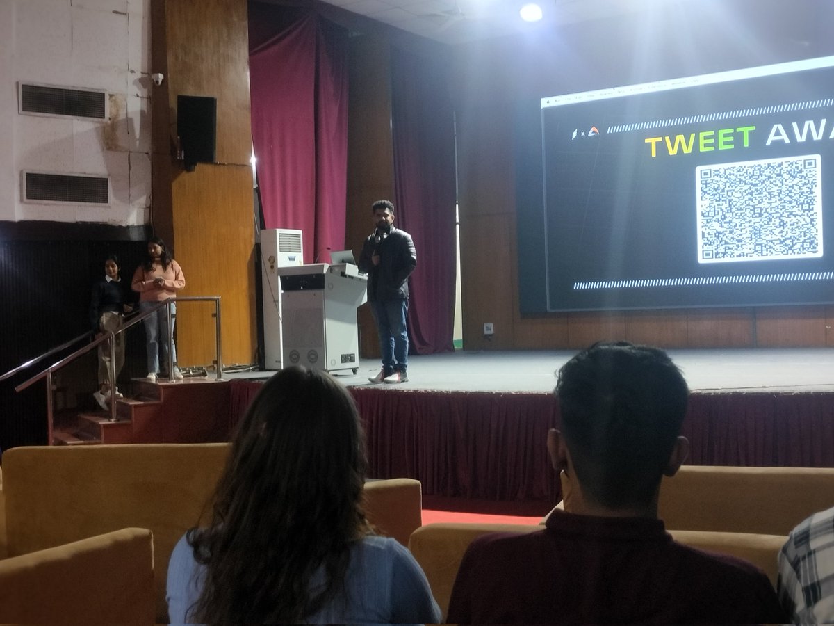 ishwardeepp's tweet photo. Today I am at Fleek Deploy:Delhi with @kanishkkhurana and @AM_igdtuw ⚡️
We are exploring decentralized infra and edge to build scalable applications on-chain🥳
I will soon deploy a website using @fleekxyz and explore @fleek_net with open-source projects🫡
#FleekDeployDelhi https://t.co/teNn8CDPeQ