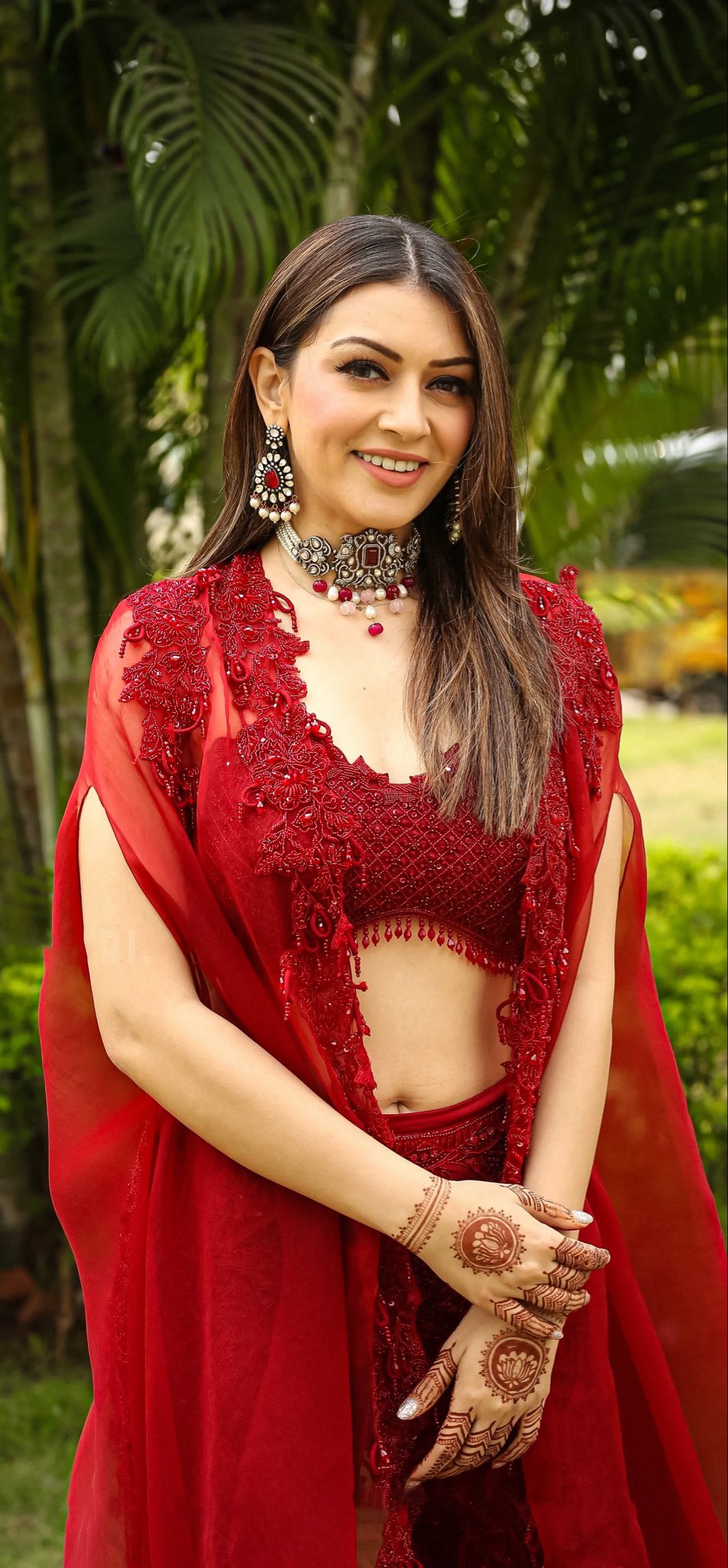 GGmoUa2XwAASKKU?format=jpg&name=large