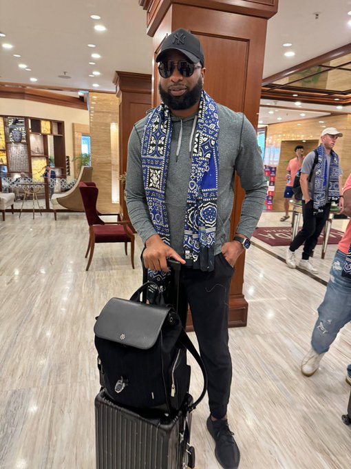 Polly is here 💙 📹 Credits: Twitter/KarachiKingsARY