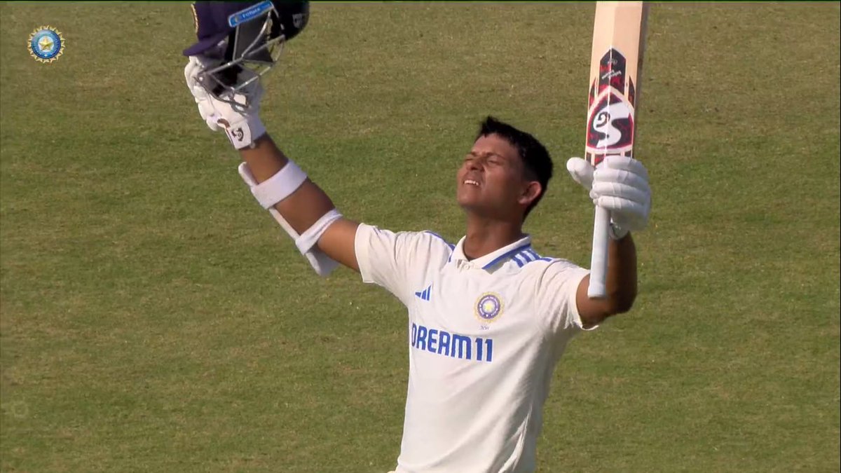 CricCrazyJohns's tweet image. YASHASVI JAISWAL, WHAT AN INNINGS 🫡

214 runs from just 236 balls at a strike rate of 90.7 against England - What a player, the man for the future.