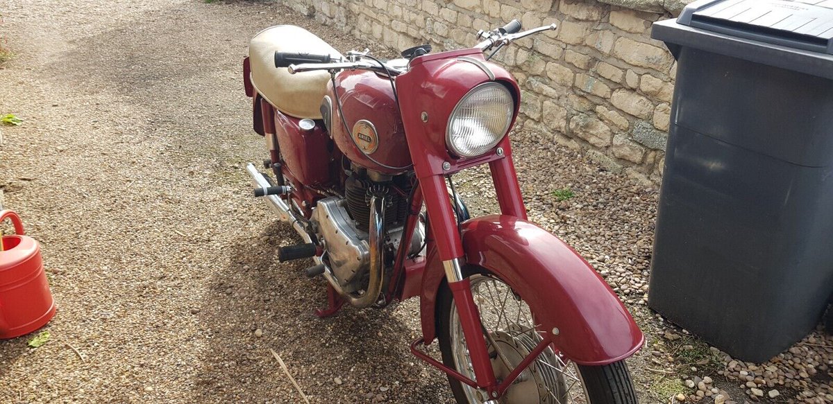 BarnFindsUK's tweet photo. Ad: Ariel 650 Huntmaster project
On eBay here -->> https://t.co/2ao7ISRaEk
#Ariel650 #Huntmaster #ProjectBike #MotorcycleRestoration #ClassicBike #BikeProject https://t.co/5Kw0W8TKEO