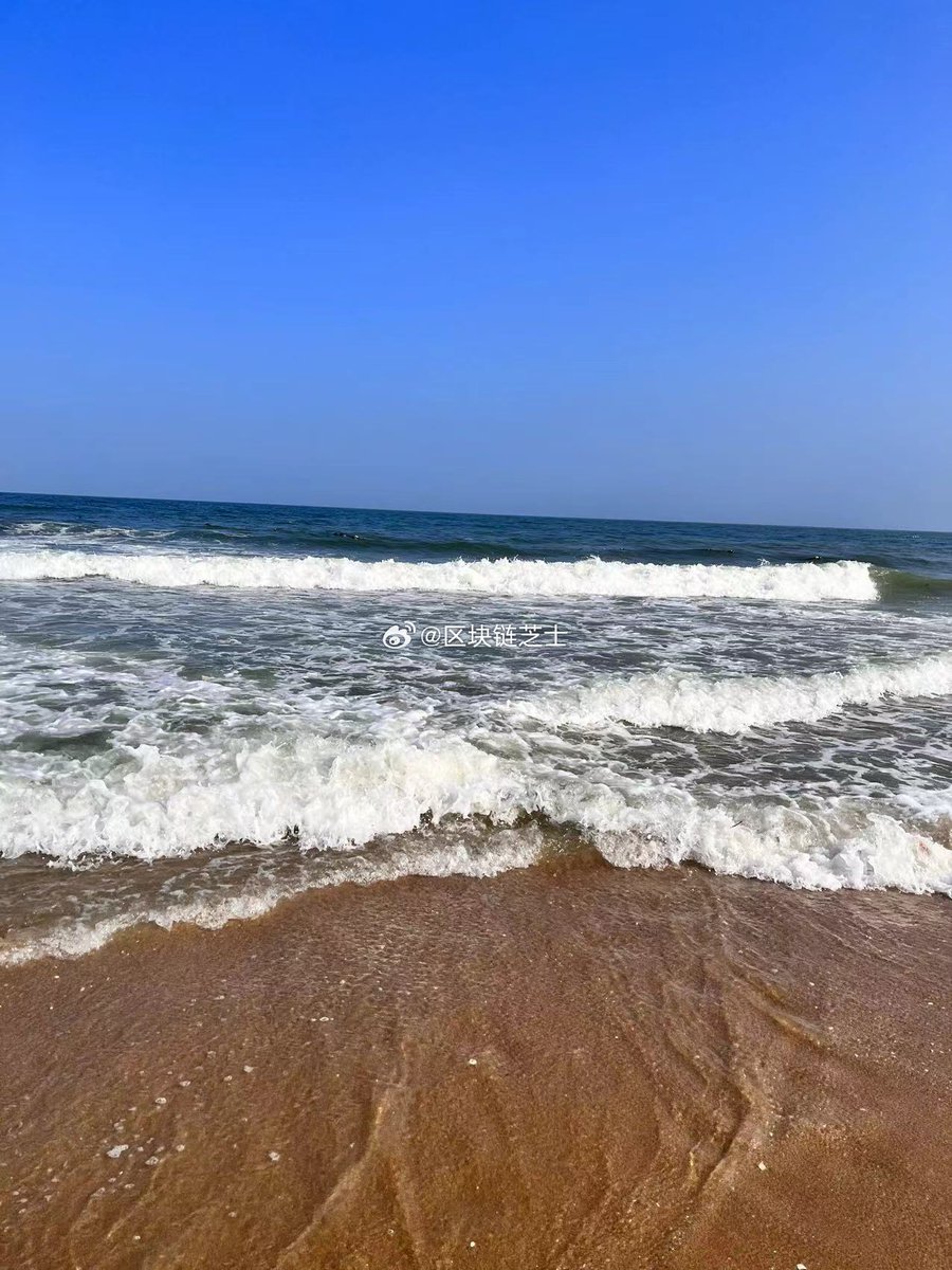 BlockchainChees's tweet photo. #开工大吉 春节在海边玩了几天，蓝天白云和碧海，很开心，行情也不错，更加开心啦。
祝我的粉丝以及所有看到本条微博的朋友龙年发大财，身体健康，万事如意
#happychinesenewyear #BTC #Web3 #DePIN #AI https://t.co/q5gYRZBwIZ