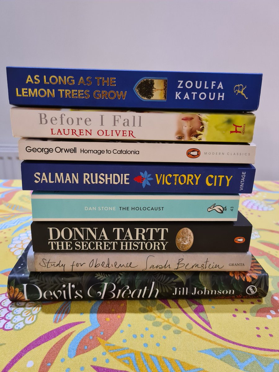Great day out in Kew and Richmond on Saturday with lots of friendly, bookish people and fab guide Esther! Thank you to: @BookshopCrawlUK @kewbookshop @lloydsofkewbook @BooksontheRise @theopenbook2 @thealligatorsmouth
Wonderful book haul, too!
#bookshopcrawl