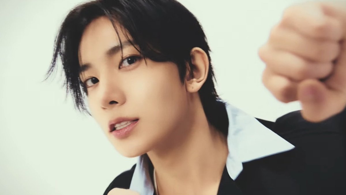 boyfriend heeseung — ★