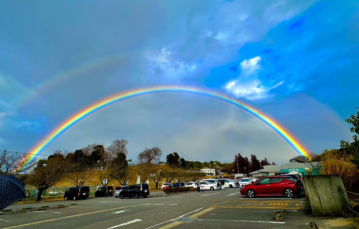 ooji_s's tweet photo. 2重の虹🌈😻

 #虹 #レインボー #2重の虹 #rainbow #岡崎市 https://t.co/6b1hHlrccg