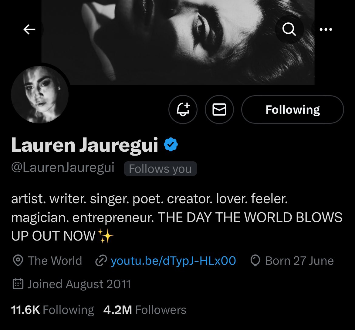 wlwmultifan's tweet photo. now that we are on the 5H renaissance era, imma FLEX (its all in my head) this https://t.co/by9KmIAKiB
