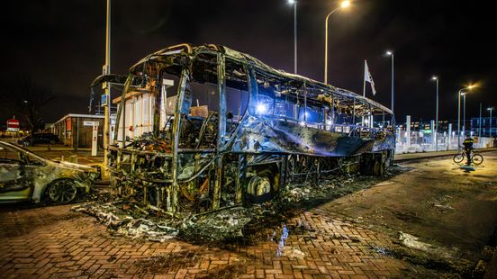 Gerbrant's tweet photo. Degene die #Nederland zo achterlaat moet wel Secretaris Generaal van de #NAVO worden.

#Trots #NATO #UNWRA #Rutte #DenHaag #Eritrea #vanZanen #politie #ME https://t.co/ojopTFrduD