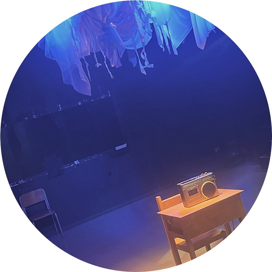 Usuitomoki0504's tweet image. あかなし×てあとろ50&apos;『 #わたしの星 』
千秋楽を観てきました！
やっぱりあの、音合わせの文化祭発表練習のシーンは圧倒される！
美術や舞台の使い方がすごく綺麗で、おぉ〜って、なんか、召される感じ。