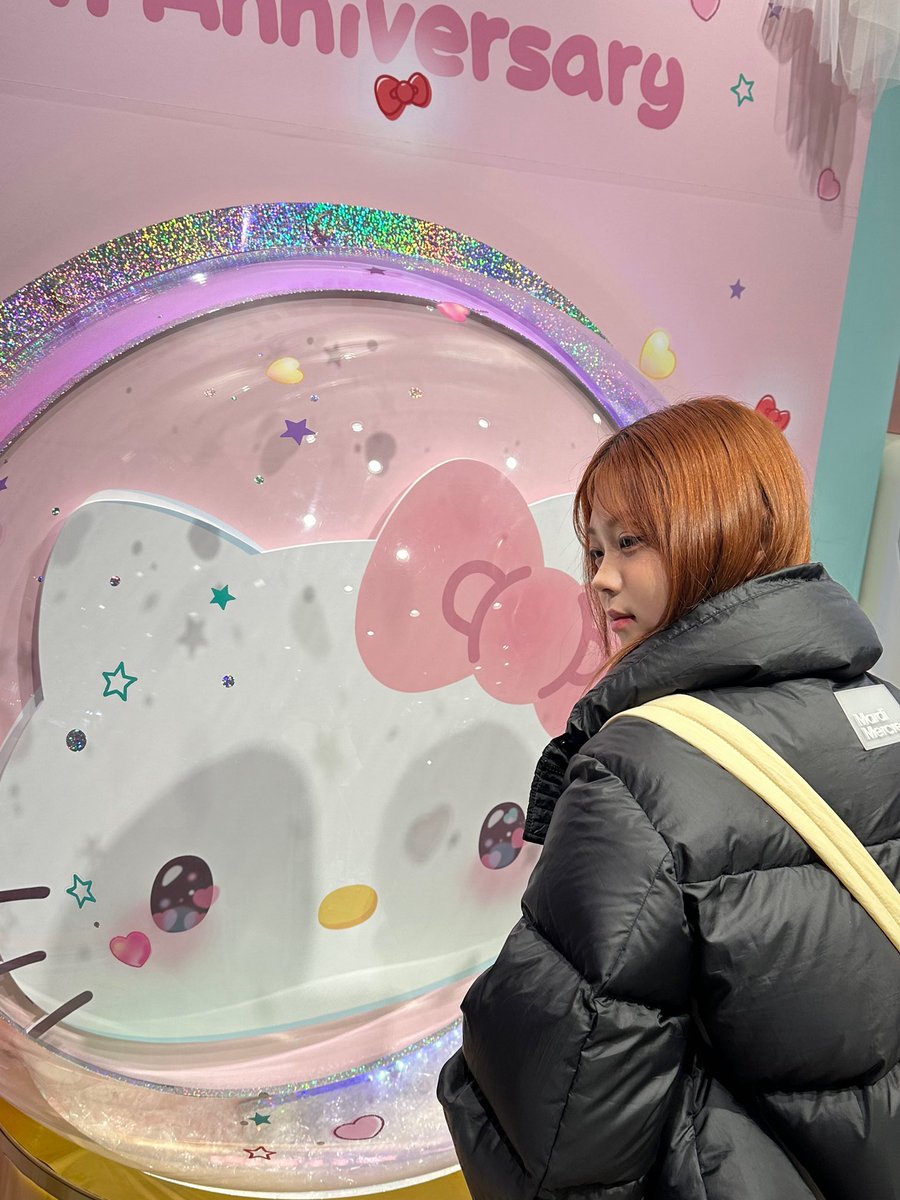 member_classy's tweet image. [#리원] 

🎡🖤🖤

#CLASSy #클라씨
#RIWON