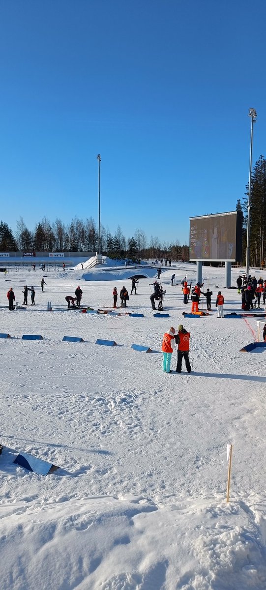 Talven ekat kuulutukset takana. Hiihtosuunnistuksen SM-keskimatka ja -viesti paketissa. 
Tänä talvena livenä vielä Vöyrin Hopeasompa kisoissa maaliskuussa.
#kuuluttaja #oikeareitti #suunnistus #hiihtosuunnistus #hiihto