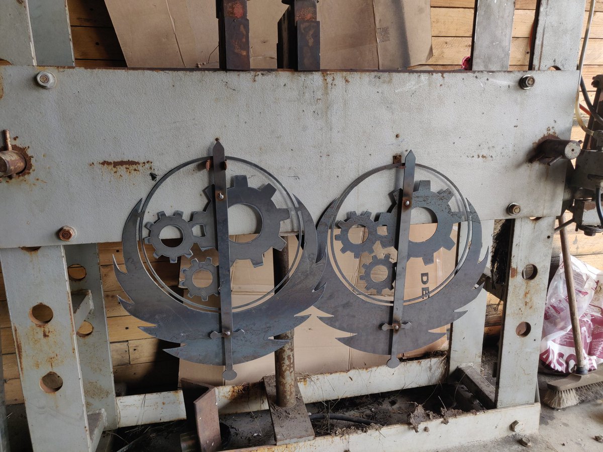 Une déco sympathique pour l'abri !
#Fallout <a href="/Bethesda_fr/">Bethesda France</a> #metal