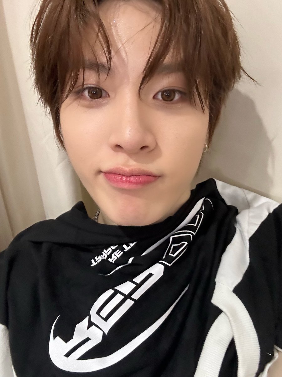 SOJUNGHWAN_TH's tweet photo. [🐮📸 #ฮวานนีเวิร์ส] 
230218 WEVERSE POST UPDATE

"ขอบคุณทุกๆคนที่อวยพรวันเกิดให้ผมครับ! เพราะทุกคนช่วยอวยพร ทำให้วันนี้ผมยิ่งมีความสุขมากกว่าที่เคย ผมจะเป็นจองฮวานที่ตั้งใจทุ่มเทเสมอ ฮึฮึ รักนะครับ 💕"

🖇 https://t.co/rIVKrumF6p

OUR HWAN BELOVED SUNSHINE DAY
#PreciousYouthOfJUNGHWAN
#우리의_영원한막내_스무살됐소
#俺らのスーパーキングカウベイビーが成人だってよ
@treasuremembers
