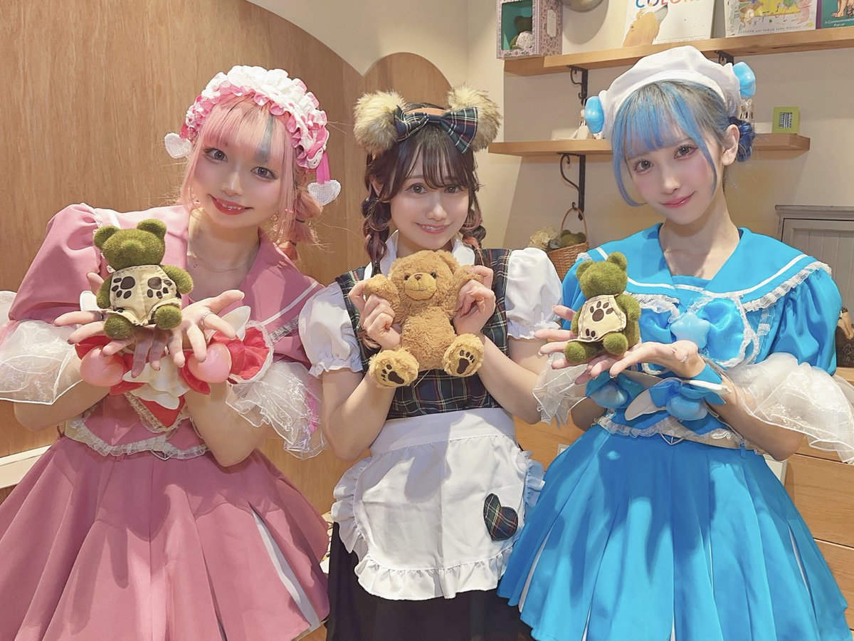 《よいこのみんな〜🍼︎》

本日は『はちくまカフェ×鷲山加奈コラボイベント』 に出演させていただきました.ᐟ.ᐟ
ありがとうございました☁️

美術と図工は成績A💮

NEXT EVENT▸ ▸ ▸2/23(金)御殿場

センス磨いてから行きます❕