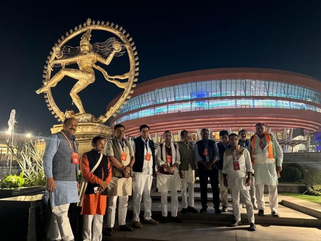 Sanjay4India1's tweet photo. नई दिल्ली में आयोजित भारतीय जनता पार्टी की राष्ट्रीय परिषद बैठक में शामिल हुआ। https://t.co/SzyYtD3l3d