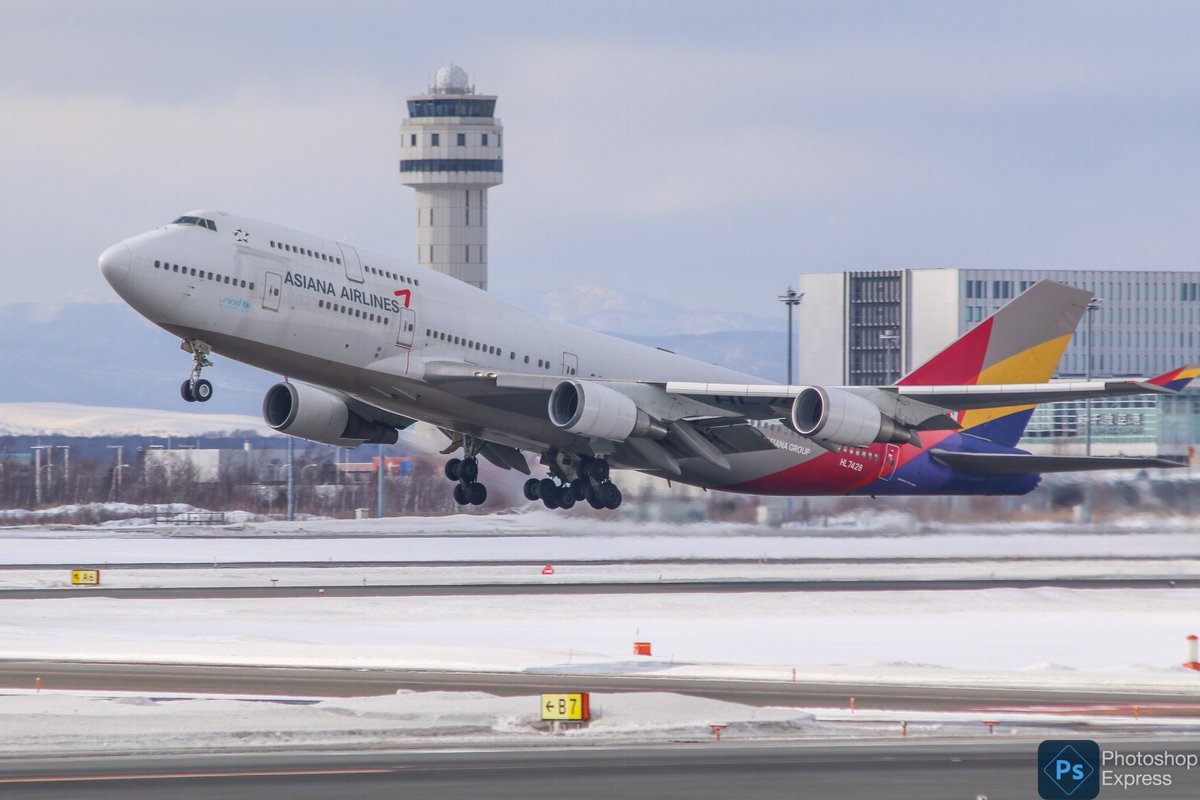 hachiyon132's tweet photo. 今日のアシアナさん。(その２)

#アシアナ航空
#asiana_airlines
#b747
#ジャンボジェット
#新千歳空港
#北海道
#試される大地
#試されてる大地 https://t.co/gKPA2CrRVr