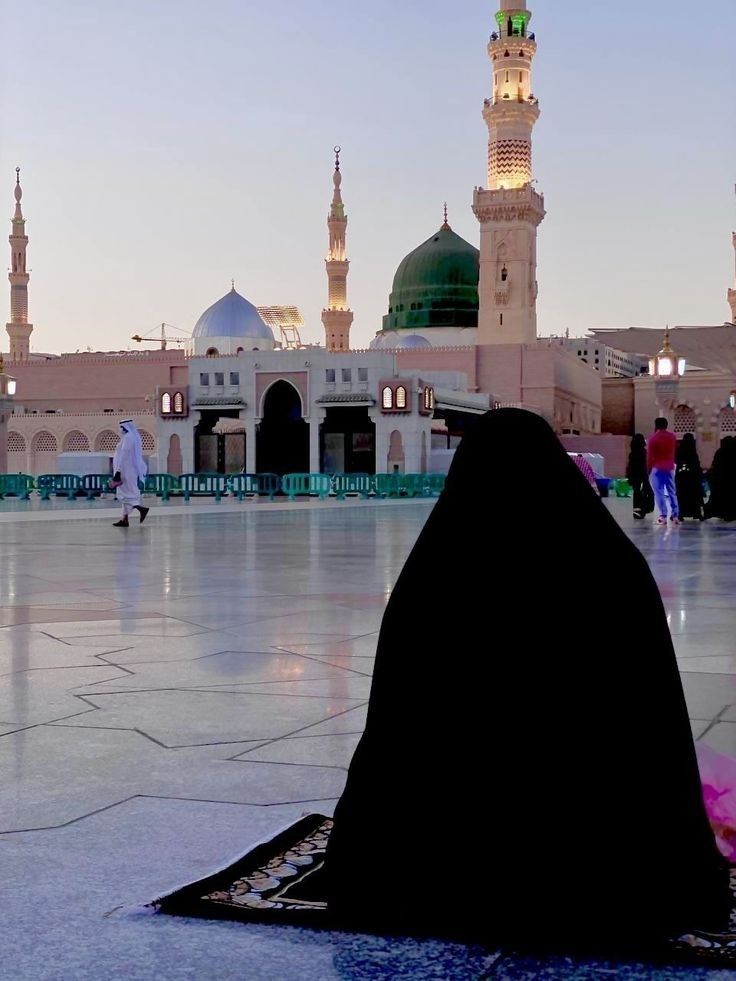 رب إني لما أنزلت إلي من خير فقير

[Rabbi innī limā anzalta ilayya min khayrin faqīr]

My Lord! I am indeed needy of whatever good You may send to me