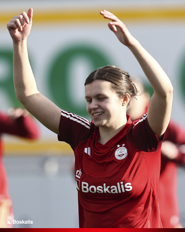 Great to see you back in the XI, @jessbroadrick 🙌 #StandFree