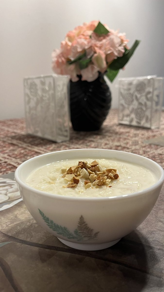 PrachiIndira's tweet photo. Finally got permission from my landlady to cook! Restarting with my favorite Kheer ❤️👩🏼‍🍳 I really can't express how ecstatic I am today!!!!!!!!No more eating out every day! Phewww 😮‍💨 https://t.co/PxbmZuFOyE