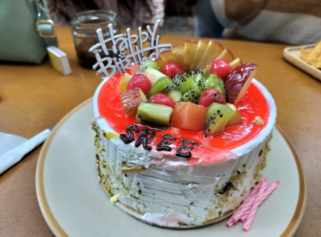 sreejaaaap_09's tweet image. Cakes for the dayyy!🫶