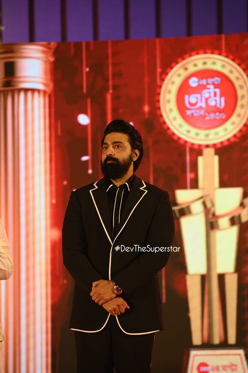 TeamDevFC's tweet image. Superstar being the most dazzling and snatching all the attention at Ananya Samman 2024 💥❤️ 

RT if this Thumb-stopped you as well 😉
@idevadhikari
#Dev #DevAdhikari #SuperstarDev #DTSExclusive #AnanyaSamman