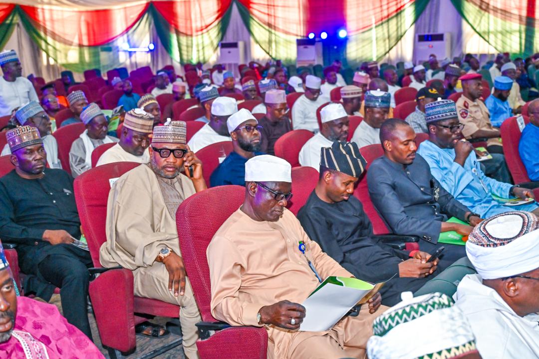 It's with a great pleasure that I inaugurated the new executive council members of the Community Association For Grassroots Transformation CAGRAT in Minna. Niger State needs to start producing emerging markets which will in the long run, enrich the farmers as well as guarantee…