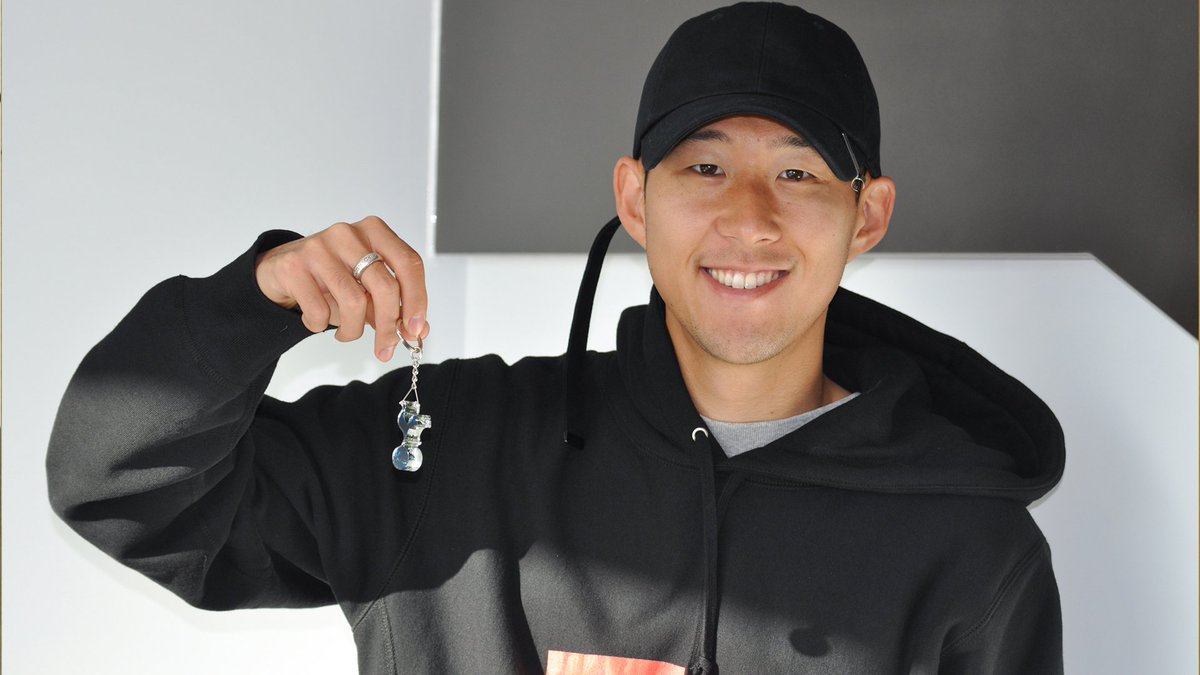 [화이트하트레인 잔디키링]
RT 추첨합니다
(내일 정오까지)
상태: 이음새 부분이 너무너무 약하기때문에- 작은 충격에도 잘 부서짐- 받은 후 확인차 개봉만 함. 미사용