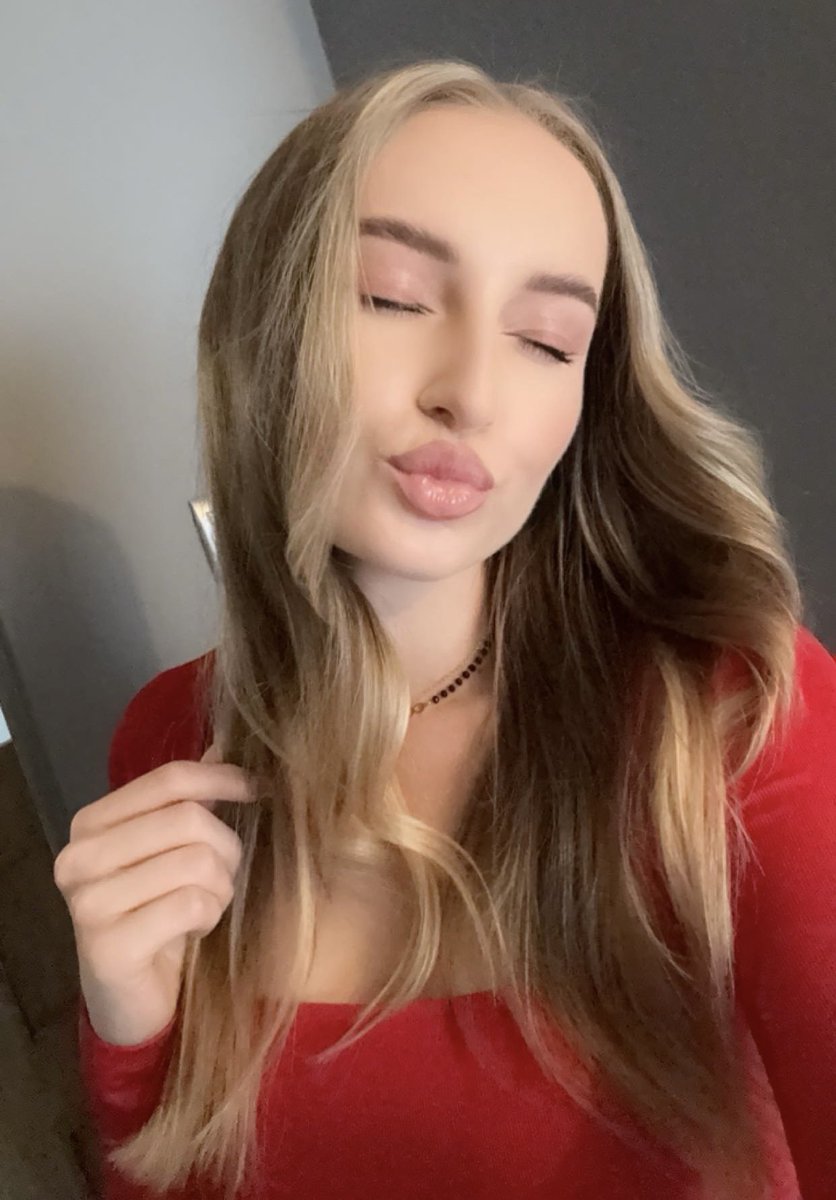 sniezkaa_'s tweet image. ✨ 𝓚𝓞𝓝𝓚𝓤𝓡𝓢 ✨

wylosuje 6 osoby, które wygrają :

1x klawiatura trfy k4 rgb tkl white
5x pakiet Fortnite (20psc) 

wystarczy : 
📸 Follow @TeamPanica  @sniezkaa_ i follow na ig -&amp;gt; k.sniezkaa (scr w kom)
♻️ rt post 
👥 oznacz 2 osoby
❤️ like post

losowanie w piątek 23.02!…