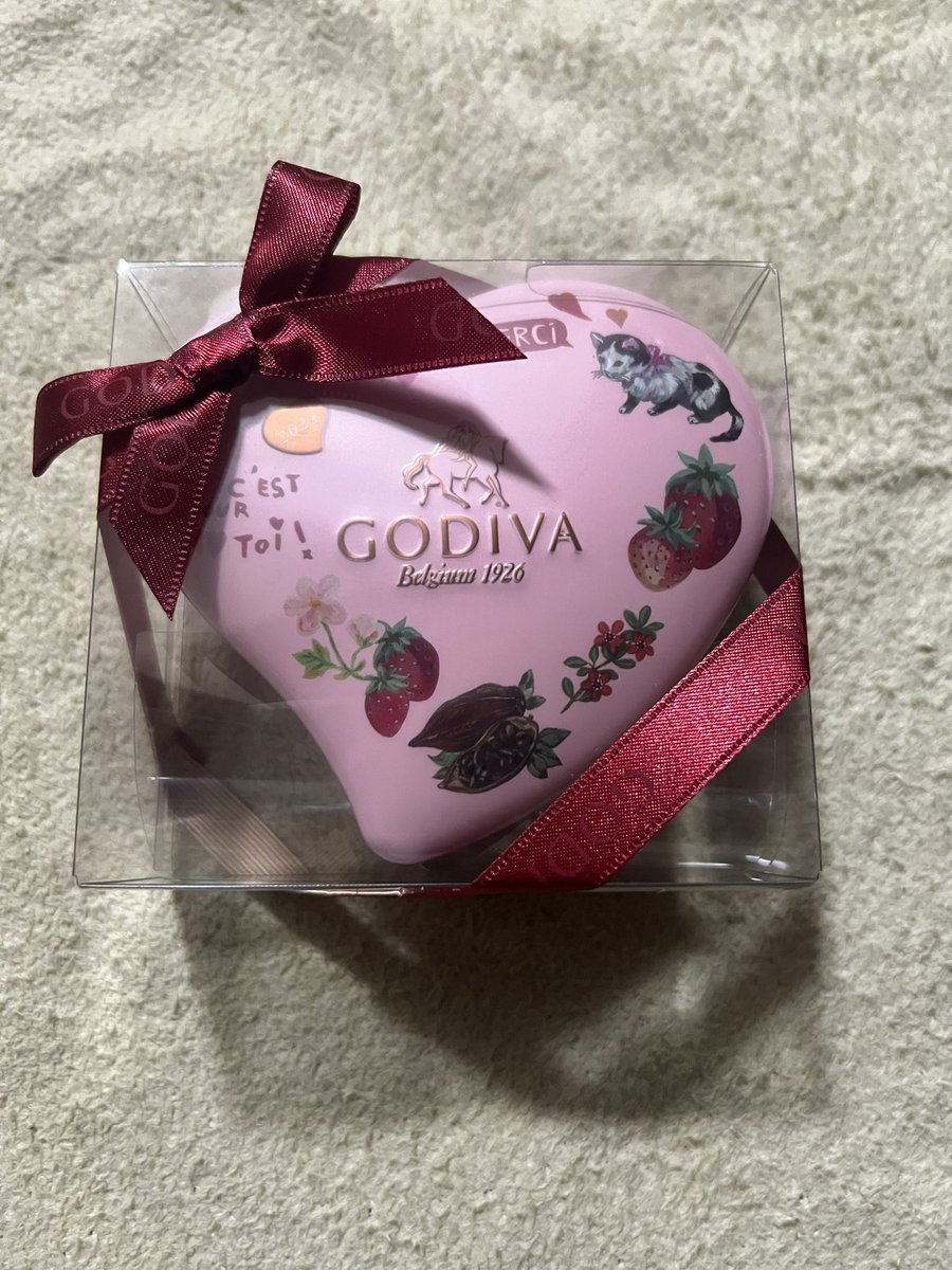 チョコレート届きました💕
むちゃ嬉しい🥹
GODIVAだー🙌
ありがとうございます🙇‍♀️