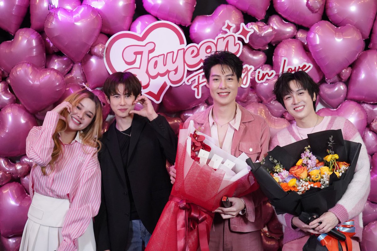 jayeon_th's tweet photo. 💖[ JAYEON OFFICIAL ]

Jayeon falling in love with Sailub-Pon

ขอขอบพระคุณทุกท่าน จายอนหวังเป็นอย่างยิ่งว่าท่านจะได้รับความสุข สนุกสนานและรอยยิ้มกลับไป หากมีข้อผิดพลาดประการใด ต้องขออภัยมา ณ ที่นี้ และสัญญาว่าจะนำประสบการณ์ในครั้งนี้ไปปรับปรุงให้ดียิ่งขึ้นต่อไป
#JayeonXSailubPon https://t.co/rCE6ZW3v38