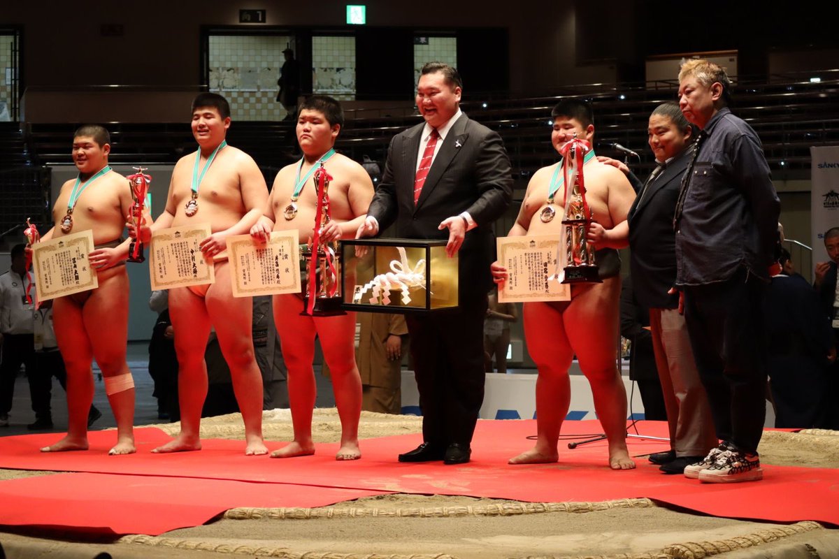 HAKUHO-SHO 白鵬　翔 tweet media