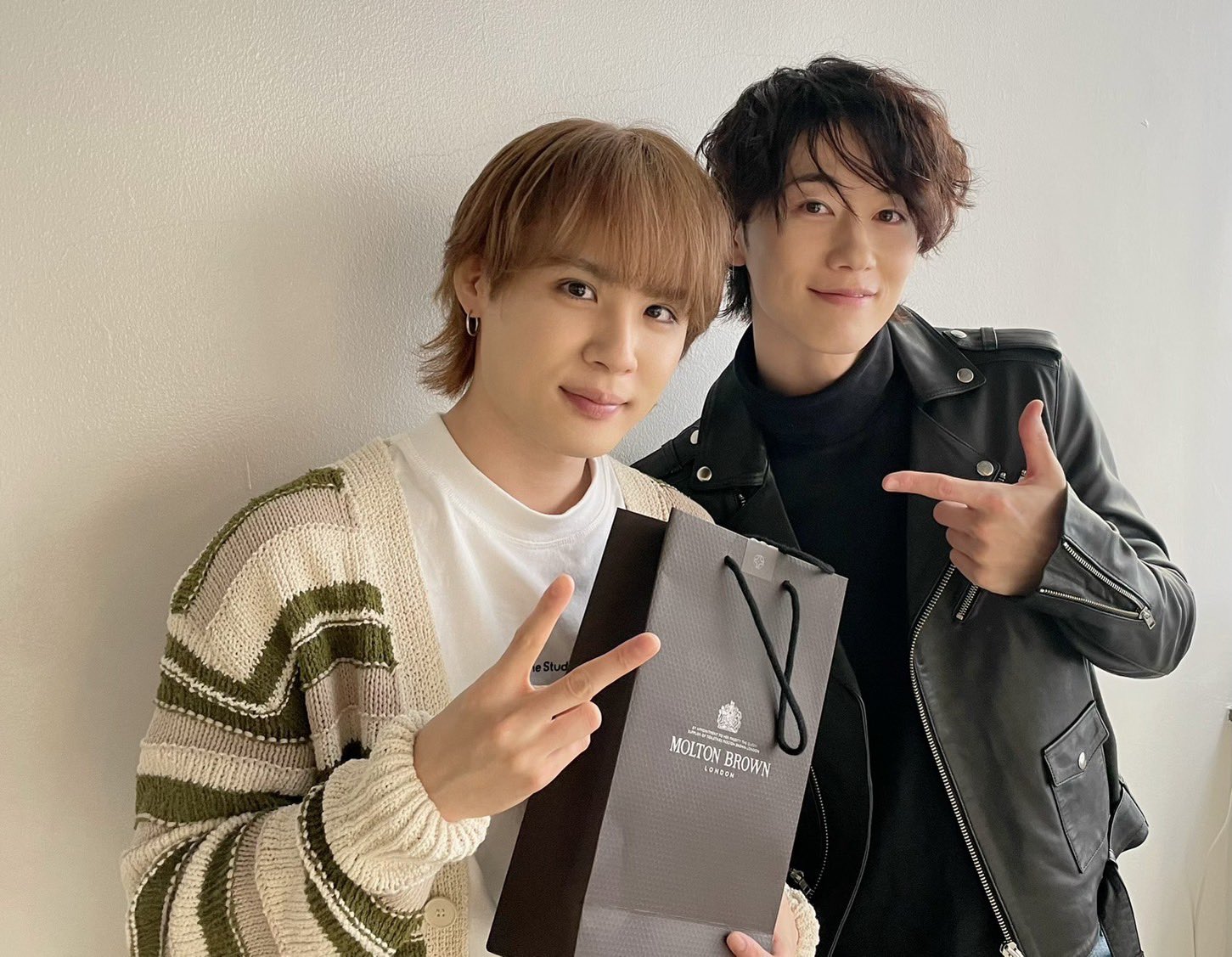 樋口裕太 写真集 無邪気 初回限定版 DVD付き バーイベ アクスタ 舞台グッズ 3/20 13:00】樋口裕太 写真集「無邪気」発売記念イベント【1部