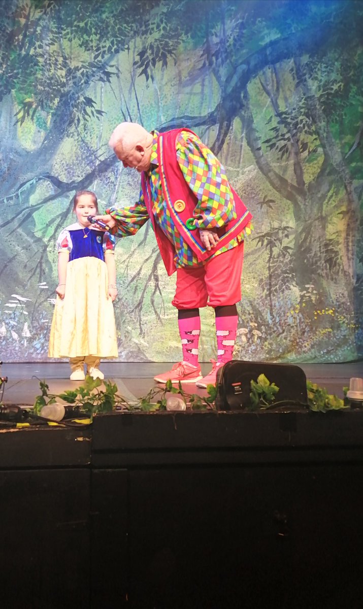 Lowri on stage with owen money x