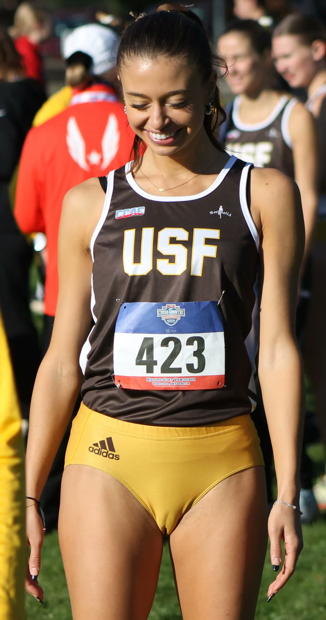 WeHatePorn - Hot Athletes and Sexy Celebrities on X: University track coed  believes that running with #cameltoe brings her luck   / X