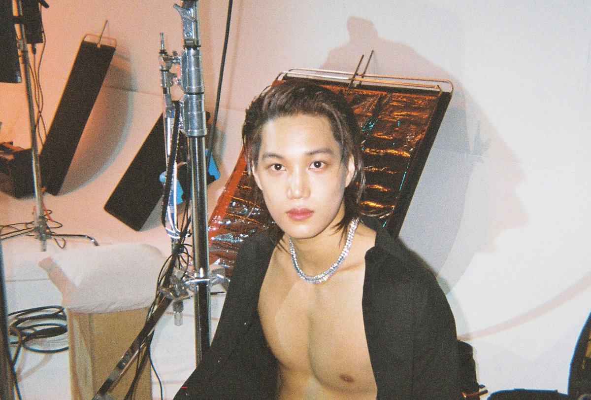 IT3OYKAI's tweet image. "kai and his big heart" — a thread