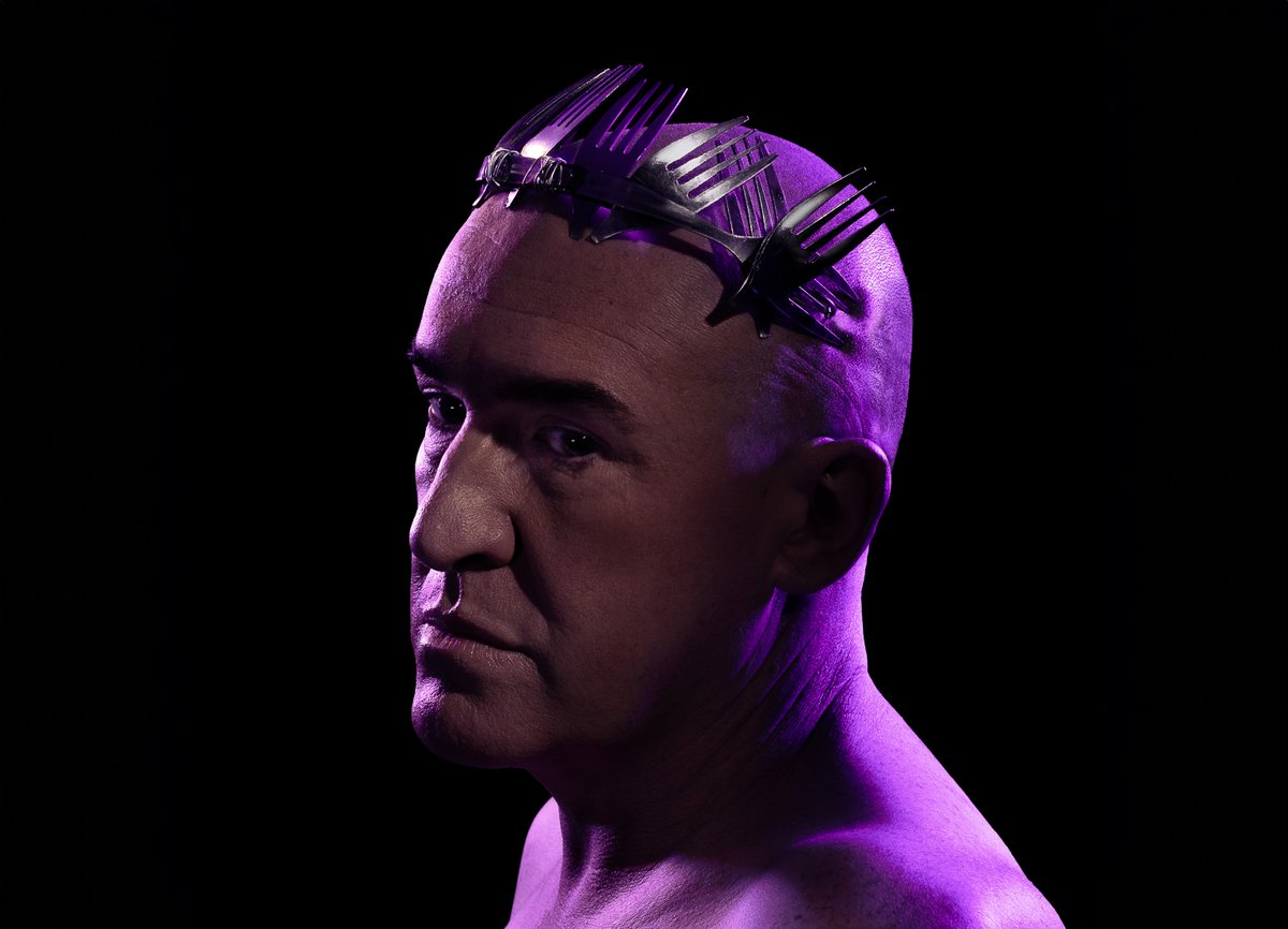PavilionTheatre's tweet photo. 🎭 Sat 2 Mar: KING as part of @fishamble's #5PlaysByPatKinevane
The story of Luther, a reclusive Elvis impersonator from Cork named for his Granny Bee Baw’s hero, Dr Martin Luther King Jr.
Sat 2 Mar, 8pm | Book Now:
https://t.co/VWhbCWHUo5
#fishamble #paviliontheatre https://t.co/bPMtZmAgZC